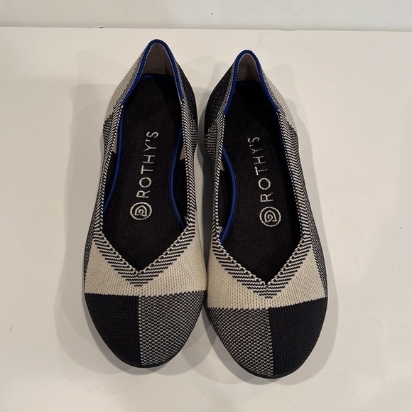 Rothys Black and White round cap toe flat SZ 7 - Picture 3 of 10